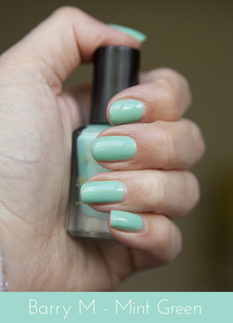 Can You Do Newspaper Nails With Water